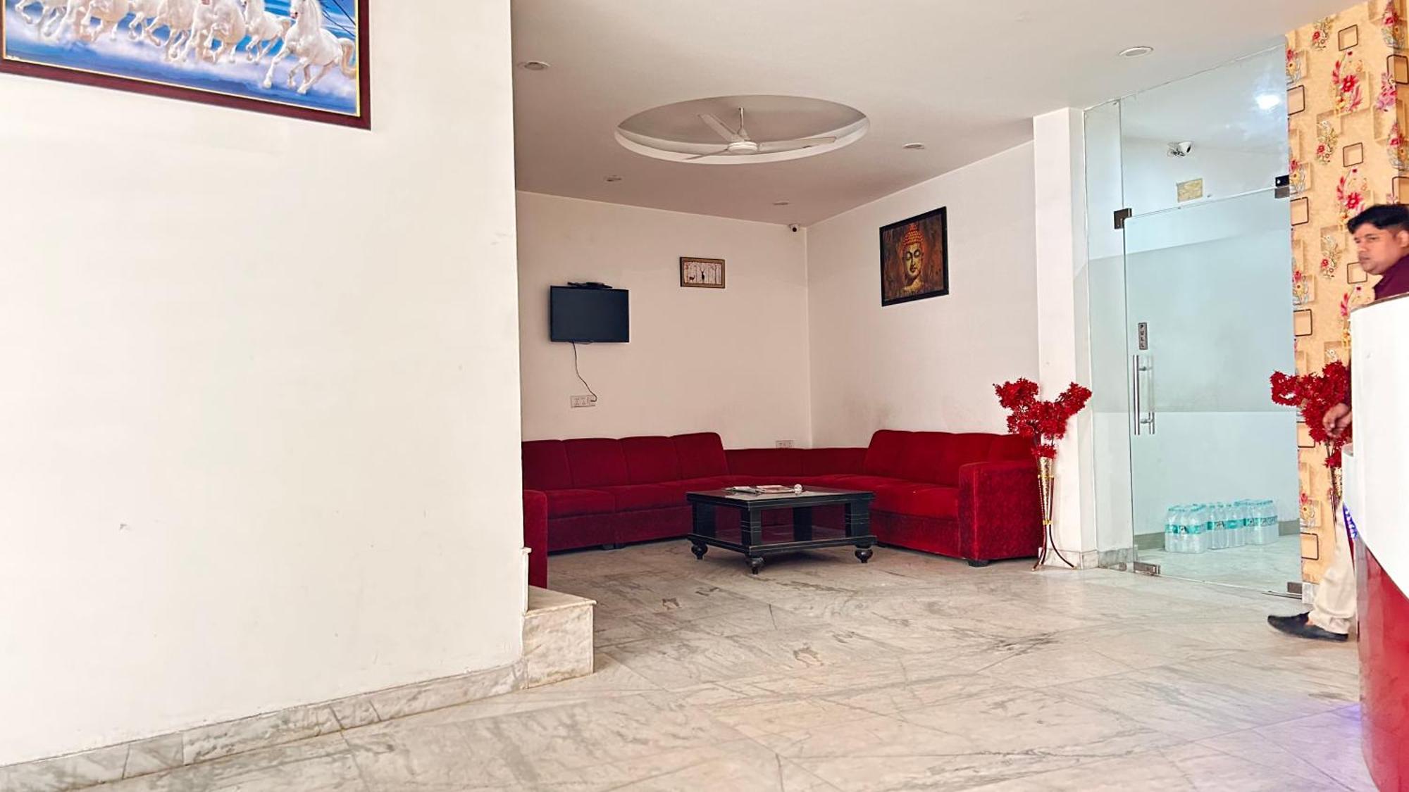 Hotel Platinum With Free Pickup-Delhi Airport Nueva Delhi Exterior foto