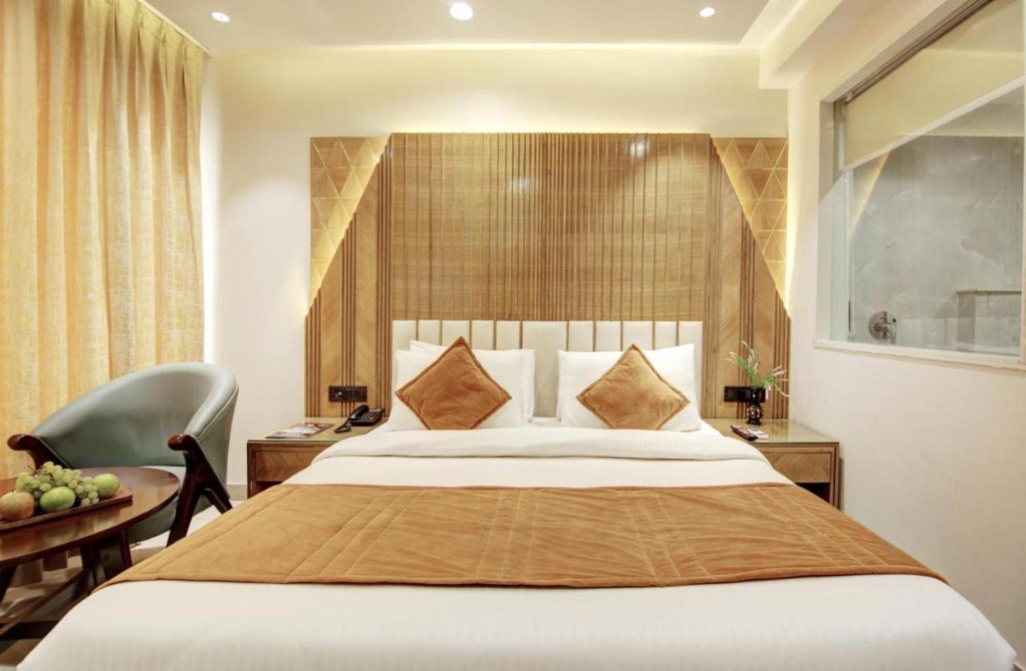 Hotel Platinum With Free Pickup-Delhi Airport Nueva Delhi Exterior foto