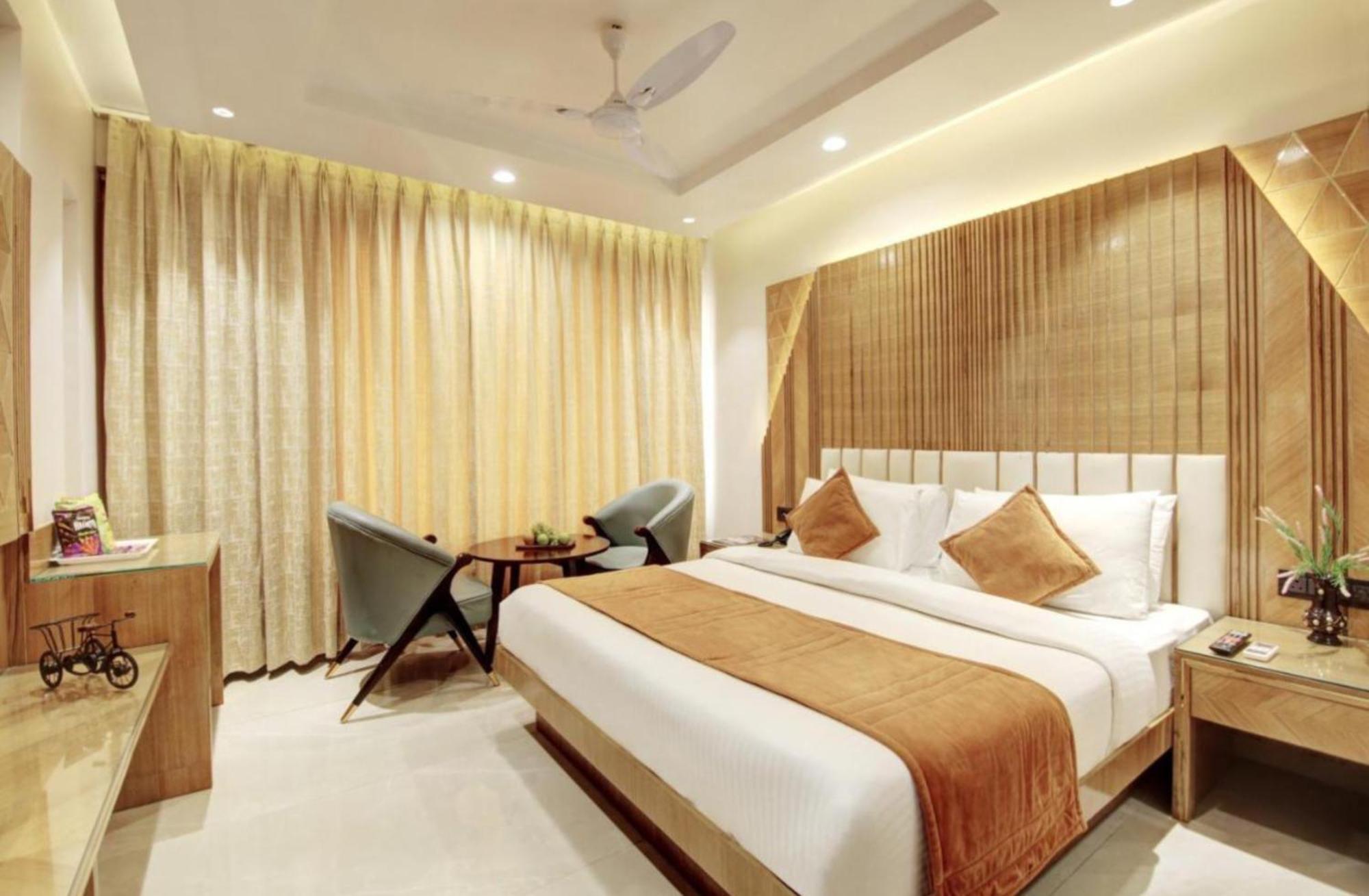 Hotel Platinum With Free Pickup-Delhi Airport Nueva Delhi Exterior foto