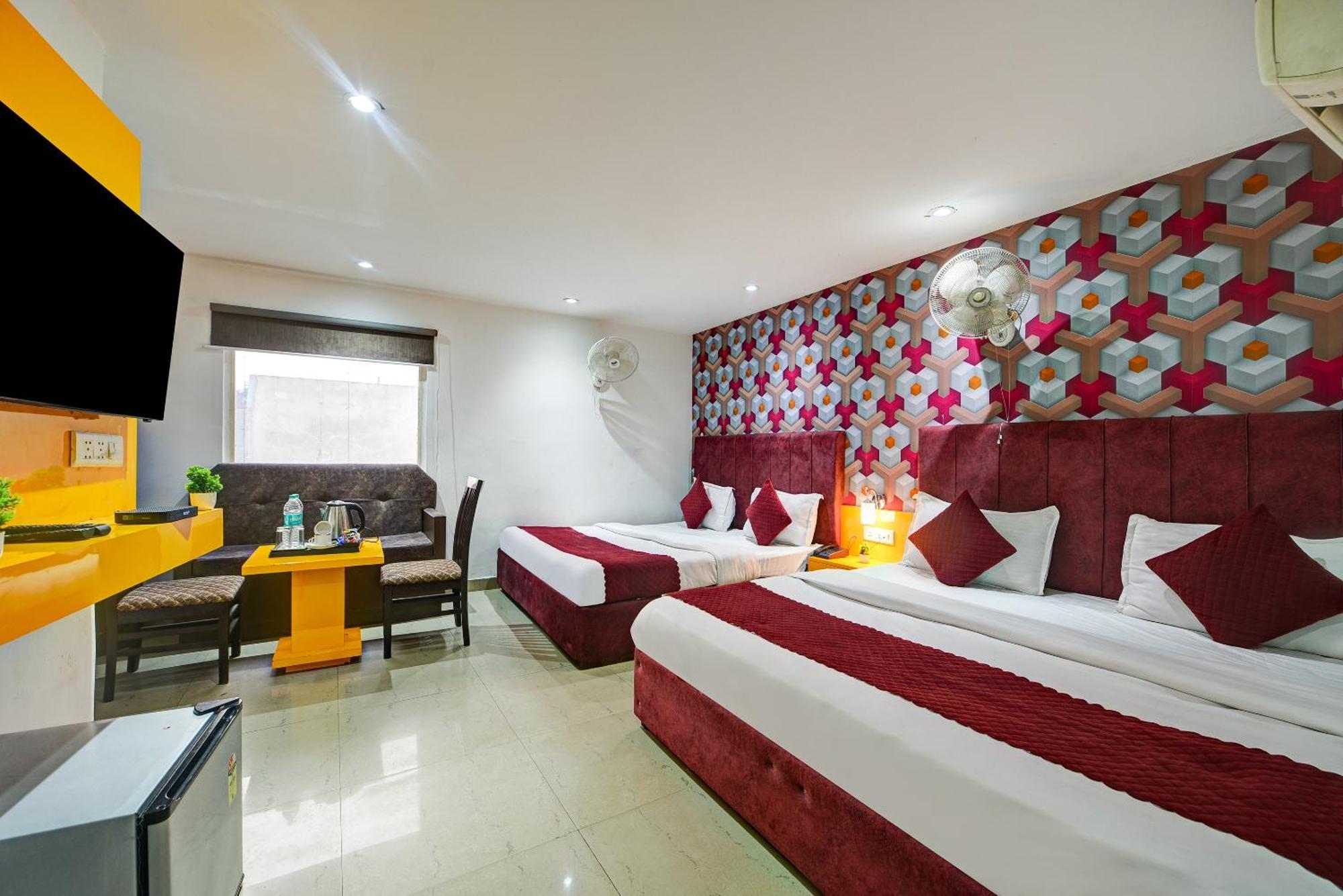 Hotel Platinum With Free Pickup-Delhi Airport Nueva Delhi Exterior foto